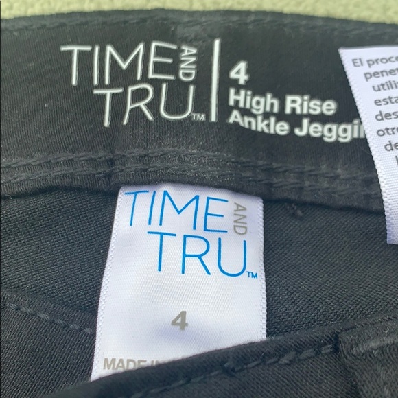 Pants - Picture 2 of 3